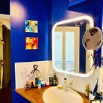 Artist Designed Flat In Area Montparnasse